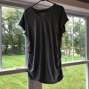 Liz Lange Maternity t-shirt